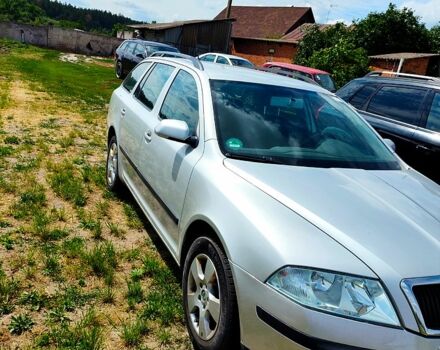 Серый Шкода Октавия, объемом двигателя 1.6 л и пробегом 213 тыс. км за 6000 $, фото 11 на Automoto.ua