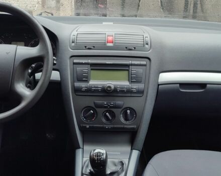 Серый Шкода Октавия, объемом двигателя 1.6 л и пробегом 340 тыс. км за 5100 $, фото 7 на Automoto.ua