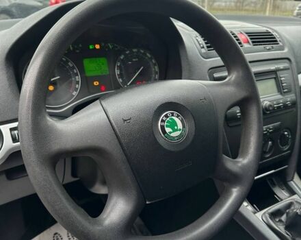 Сірий Шкода Октавія, об'ємом двигуна 1.6 л та пробігом 214 тис. км за 5000 $, фото 6 на Automoto.ua