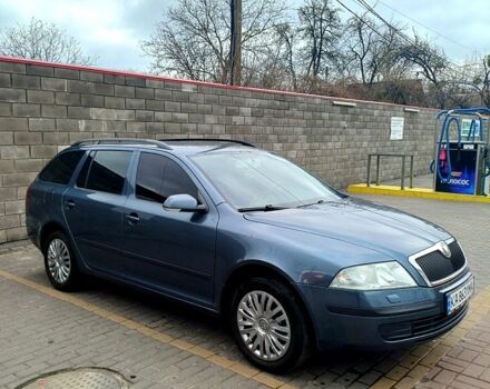 Серый Шкода Октавия, объемом двигателя 1.6 л и пробегом 213 тыс. км за 5500 $, фото 1 на Automoto.ua