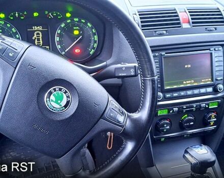 Серый Шкода Октавия, объемом двигателя 2 л и пробегом 215 тыс. км за 6500 $, фото 10 на Automoto.ua