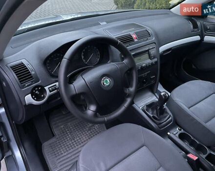 Серый Шкода Октавия, объемом двигателя 1.6 л и пробегом 223 тыс. км за 5850 $, фото 12 на Automoto.ua