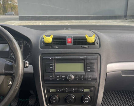 Шкода Октавия 2005 в Хмельницком на Automoto.ua Серый Шкода Октавия, объемом двигателя 1.98 л и пробегом 254 тыс. км за 5400 $, фото 26 на Automoto.ua