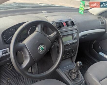 Серый Шкода Октавия, объемом двигателя 1.6 л и пробегом 284 тыс. км за 4499 $, фото 5 на Automoto.ua