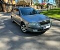 Шкода Октавия 2005 в Чернигове на Automoto.ua Серый Шкода Октавия, объемом двигателя 1.6 л и пробегом 261 тыс. км за 5600 $, фото 1 на Automoto.ua