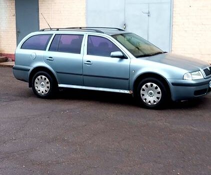 Серый Шкода Октавия, объемом двигателя 16 л и пробегом 300 тыс. км за 3700 $, фото 3 на Automoto.ua