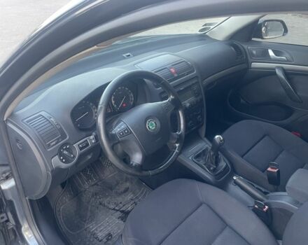 Серый Шкода Октавия, объемом двигателя 1.6 л и пробегом 230 тыс. км за 5300 $, фото 3 на Automoto.ua