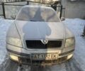 Серый Шкода Октавия, объемом двигателя 2 л и пробегом 200 тыс. км за 6500 $, фото 1 на Automoto.ua