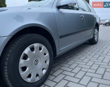 Серый Шкода Октавия, объемом двигателя 1.6 л и пробегом 223 тыс. км за 5850 $, фото 8 на Automoto.ua