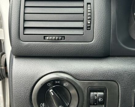 Серый Шкода Октавия, объемом двигателя 1.6 л и пробегом 255 тыс. км за 5000 $, фото 8 на Automoto.ua