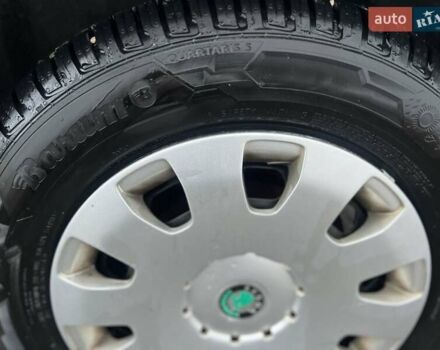 Серый Шкода Октавия, объемом двигателя 1.6 л и пробегом 223 тыс. км за 4900 $, фото 28 на Automoto.ua
