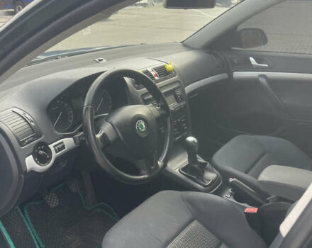 Шкода Октавия 2005 в Хмельницком на Automoto.ua Серый Шкода Октавия, объемом двигателя 1.98 л и пробегом 254 тыс. км за 5400 $, фото 14 на Automoto.ua