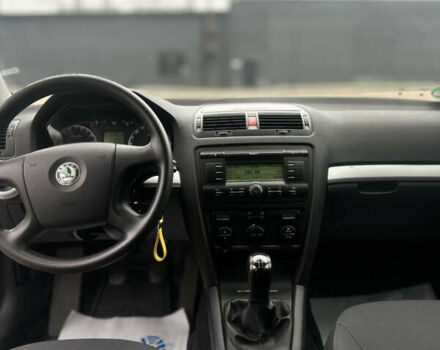 Сірий Шкода Октавія, об'ємом двигуна 1.6 л та пробігом 205 тис. км за 5800 $, фото 10 на Automoto.ua