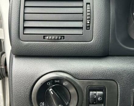 Серый Шкода Октавия, объемом двигателя 1.6 л и пробегом 255 тыс. км за 5000 $, фото 8 на Automoto.ua