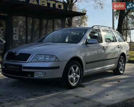 Серый Шкода Октавия, объемом двигателя 1.6 л и пробегом 205 тыс. км за 6500 $, фото 1 на Automoto.ua