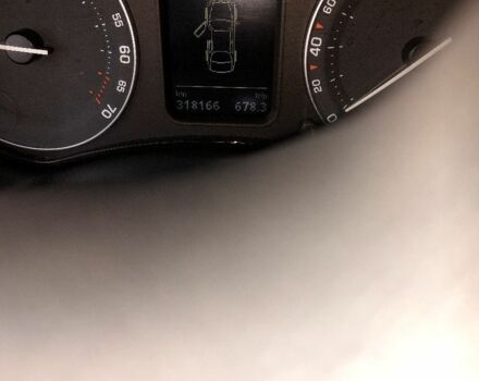 Сірий Шкода Октавія, об'ємом двигуна 2 л та пробігом 318 тис. км за 5201 $, фото 9 на Automoto.ua