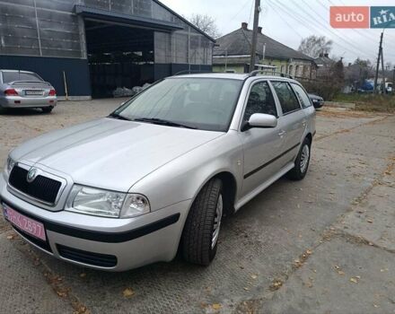 Серый Шкода Октавия, объемом двигателя 1.6 л и пробегом 180 тыс. км за 6500 $, фото 3 на Automoto.ua