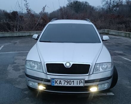 Сірий Шкода Октавія, об'ємом двигуна 0 л та пробігом 300 тис. км за 4800 $, фото 1 на Automoto.ua