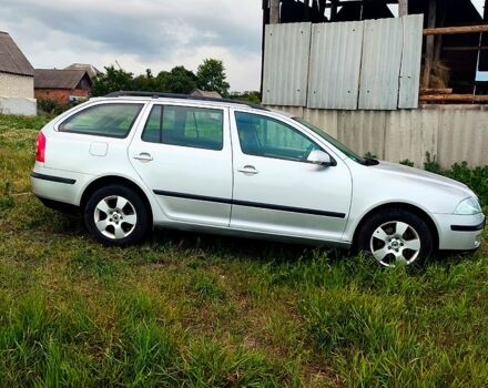 Серый Шкода Октавия, объемом двигателя 1.6 л и пробегом 213 тыс. км за 6000 $, фото 3 на Automoto.ua