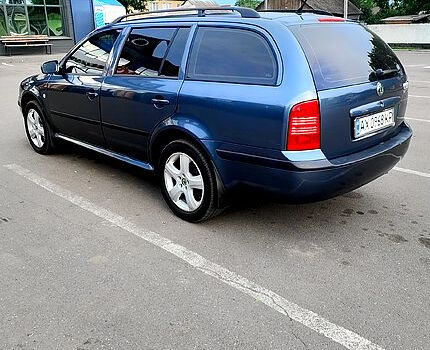 Серый Шкода Октавия, объемом двигателя 1.6 л и пробегом 268 тыс. км за 5800 $, фото 1 на Automoto.ua