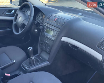 Серый Шкода Октавия, объемом двигателя 1.6 л и пробегом 241 тыс. км за 4899 $, фото 16 на Automoto.ua