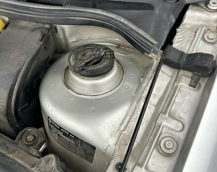 Серый Шкода Октавия, объемом двигателя 1.6 л и пробегом 255 тыс. км за 5000 $, фото 16 на Automoto.ua