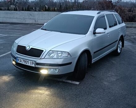 Сірий Шкода Октавія, об'ємом двигуна 0 л та пробігом 300 тис. км за 4800 $, фото 2 на Automoto.ua