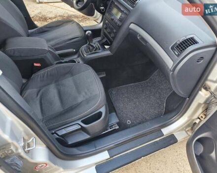 Серый Шкода Октавия, объемом двигателя 1.6 л и пробегом 244 тыс. км за 5700 $, фото 12 на Automoto.ua