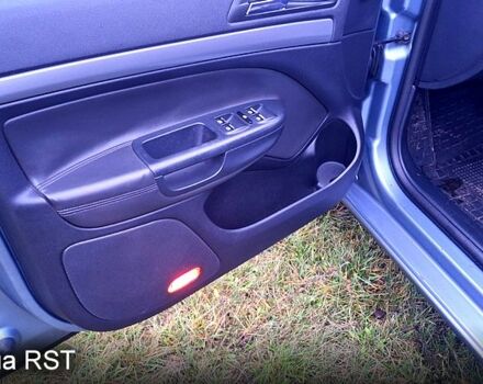 Серый Шкода Октавия, объемом двигателя 2 л и пробегом 215 тыс. км за 6500 $, фото 9 на Automoto.ua