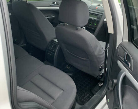 Сірий Шкода Октавія, об'ємом двигуна 1.6 л та пробігом 240 тис. км за 6000 $, фото 9 на Automoto.ua