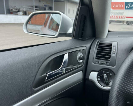 Серый Шкода Октавия, объемом двигателя 1.6 л и пробегом 220 тыс. км за 5750 $, фото 70 на Automoto.ua