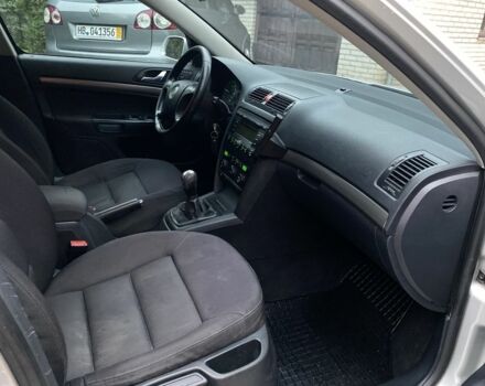 Серый Шкода Октавия, объемом двигателя 2 л и пробегом 390 тыс. км за 5500 $, фото 4 на Automoto.ua