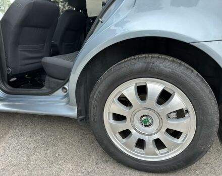 Сірий Шкода Октавія, об'ємом двигуна 1.6 л та пробігом 201 тис. км за 6000 $, фото 18 на Automoto.ua