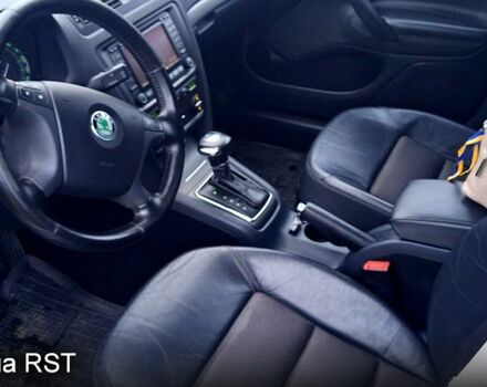 Серый Шкода Октавия, объемом двигателя 2 л и пробегом 215 тыс. км за 6500 $, фото 11 на Automoto.ua