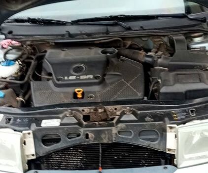 Серый Шкода Октавия, объемом двигателя 16 л и пробегом 300 тыс. км за 3700 $, фото 13 на Automoto.ua