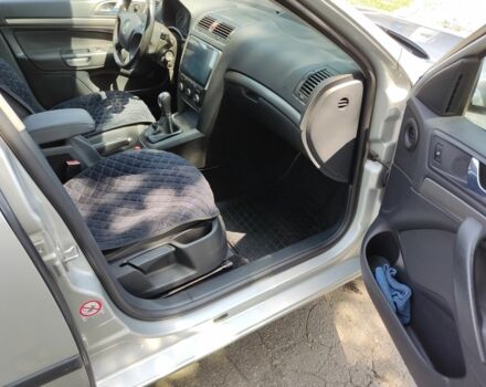 Сірий Шкода Октавія, об'ємом двигуна 0 л та пробігом 200 тис. км за 7300 $, фото 10 на Automoto.ua