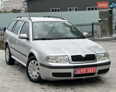 Серый Шкода Октавия, объемом двигателя 1.6 л и пробегом 217 тыс. км за 4750 $, фото 1 на Automoto.ua