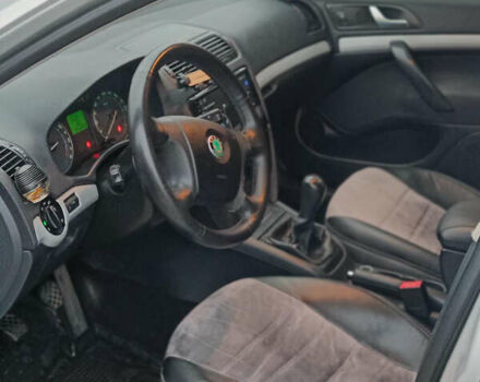 Сірий Шкода Октавія, об'ємом двигуна 1.6 л та пробігом 298 тис. км за 4850 $, фото 8 на Automoto.ua