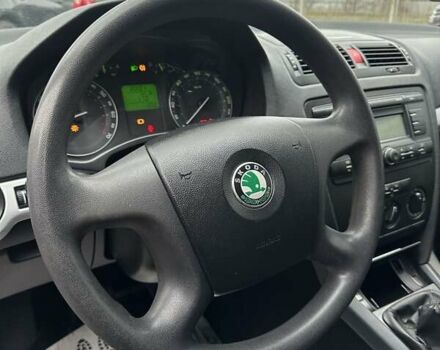 Серый Шкода Октавия, объемом двигателя 1.6 л и пробегом 214 тыс. км за 5000 $, фото 5 на Automoto.ua