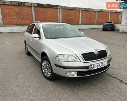 Серый Шкода Октавия, объемом двигателя 1.6 л и пробегом 220 тыс. км за 5750 $, фото 11 на Automoto.ua