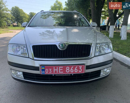 Серый Шкода Октавия, объемом двигателя 1.6 л и пробегом 197 тыс. км за 6400 $, фото 1 на Automoto.ua