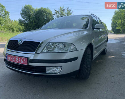 Серый Шкода Октавия, объемом двигателя 1.6 л и пробегом 197 тыс. км за 6400 $, фото 2 на Automoto.ua