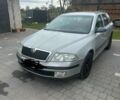 Серый Шкода Октавия, объемом двигателя 2 л и пробегом 212 тыс. км за 2100 $, фото 1 на Automoto.ua