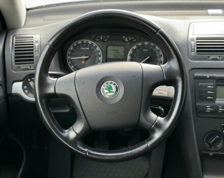 Шкода Октавия 2005 в Львове на Automoto.ua Серый Шкода Октавия, объемом двигателя 1.6 л и пробегом 295 тыс. км за 4999 $, фото 16 на Automoto.ua