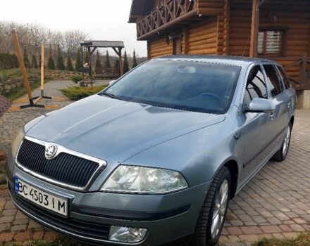 Сірий Шкода Октавія, об'ємом двигуна 2 л та пробігом 318 тис. км за 5201 $, фото 1 на Automoto.ua