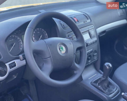 Серый Шкода Октавия, объемом двигателя 1.6 л и пробегом 241 тыс. км за 4899 $, фото 15 на Automoto.ua