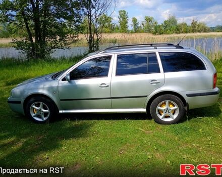 Сірий Шкода Октавія, об'ємом двигуна 1.6 л та пробігом 241 тис. км за 5400 $, фото 1 на Automoto.ua