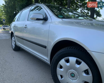 Серый Шкода Октавия, объемом двигателя 1.6 л и пробегом 197 тыс. км за 6400 $, фото 12 на Automoto.ua