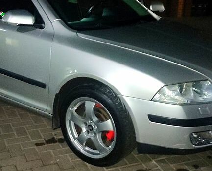 Сірий Шкода Октавія, об'ємом двигуна 1.6 л та пробігом 320 тис. км за 6300 $, фото 1 на Automoto.ua