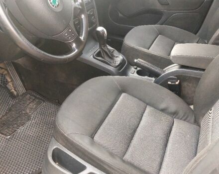 Сірий Шкода Октавія, об'ємом двигуна 2 л та пробігом 318 тис. км за 5201 $, фото 7 на Automoto.ua